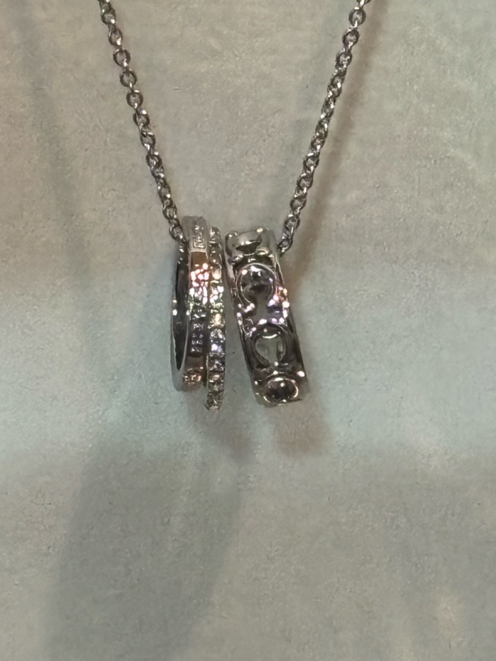 ✨ Coach Triple Ring Pendant Necklace Silver Tone NWT ✨ - Picture 13 of 16